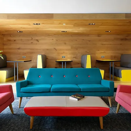 For Students Only - Student Castle * 约克